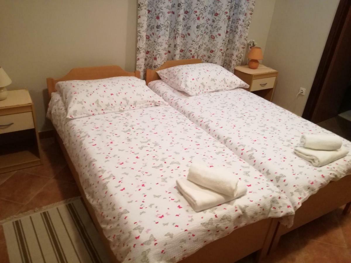 Apartment Vesna Veleniki Екстер'єр фото