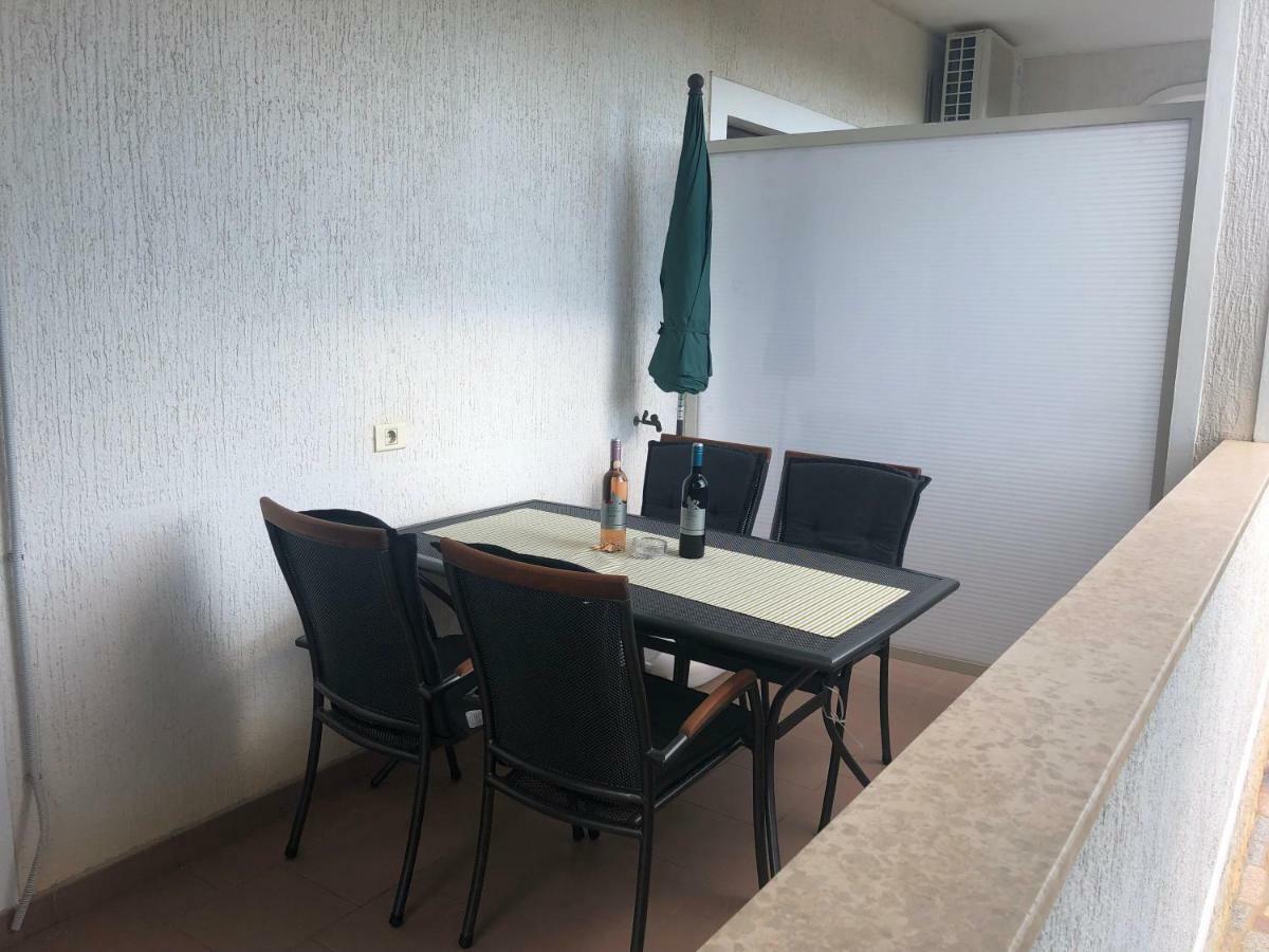 Apartment Vesna Veleniki Екстер'єр фото